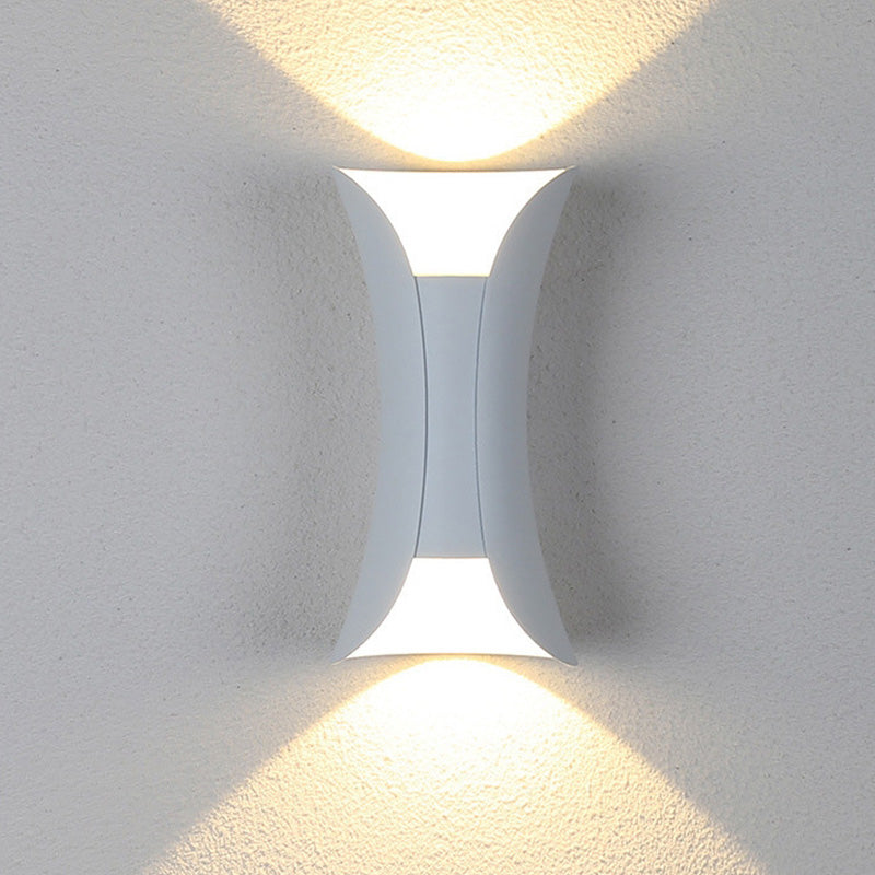 Noxel Curved LED Outdoor Wall Light IP65 Up Down