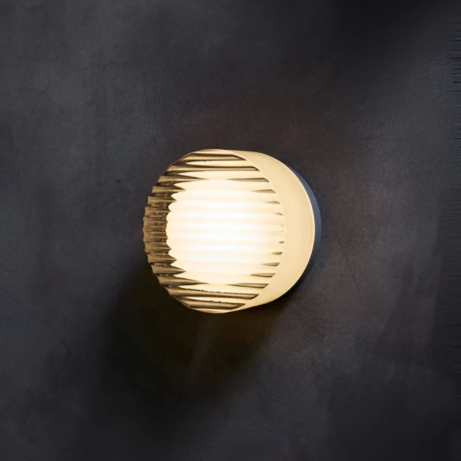 Ribbed Round LED Wall Light