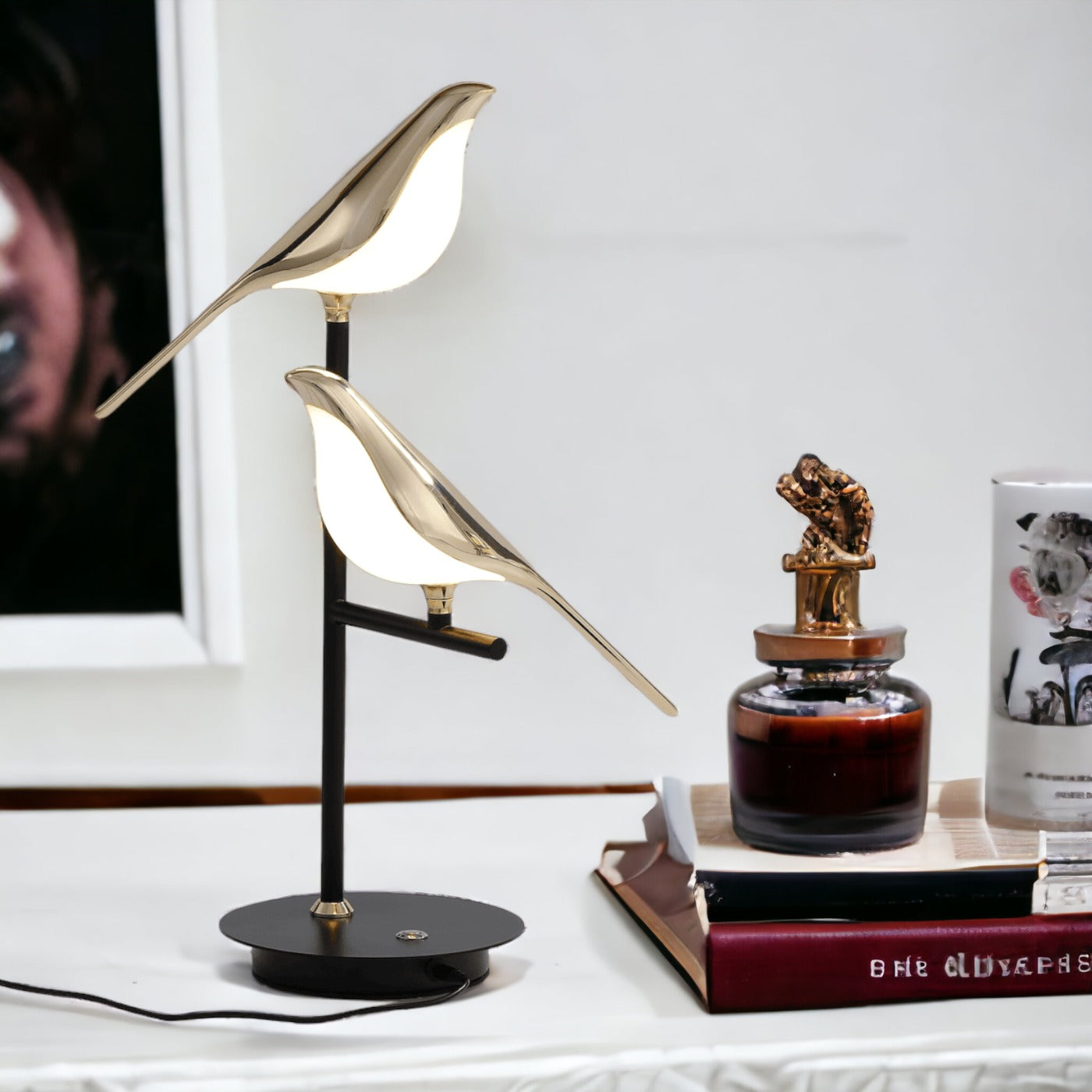 Golden Bird LED Table Lamp – Sculptural Modern Accent Light