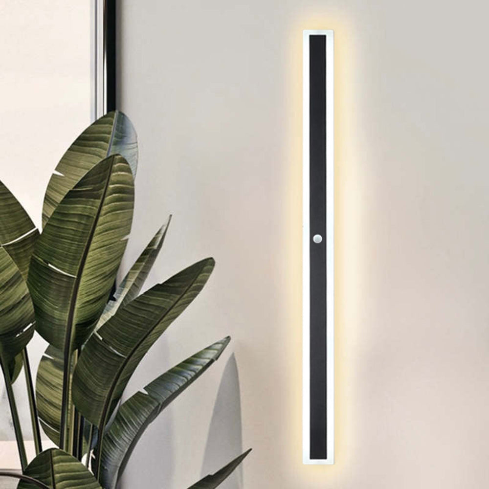 Vynn Linear LED Outdoor Wall Light IP65 Waterproof