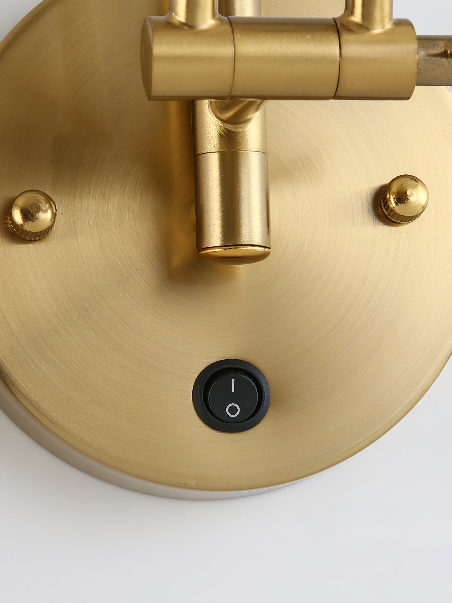 Adjustable Swing Arm Wall Light in Metal – Articulating Task Wall Lamp