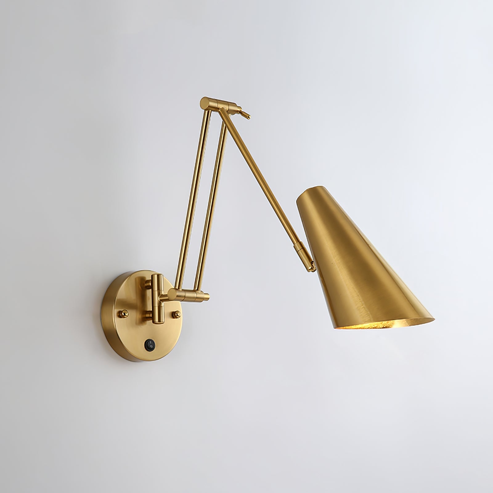 Adjustable Swing Arm Wall Light in Metal – Articulating Task Wall Lamp