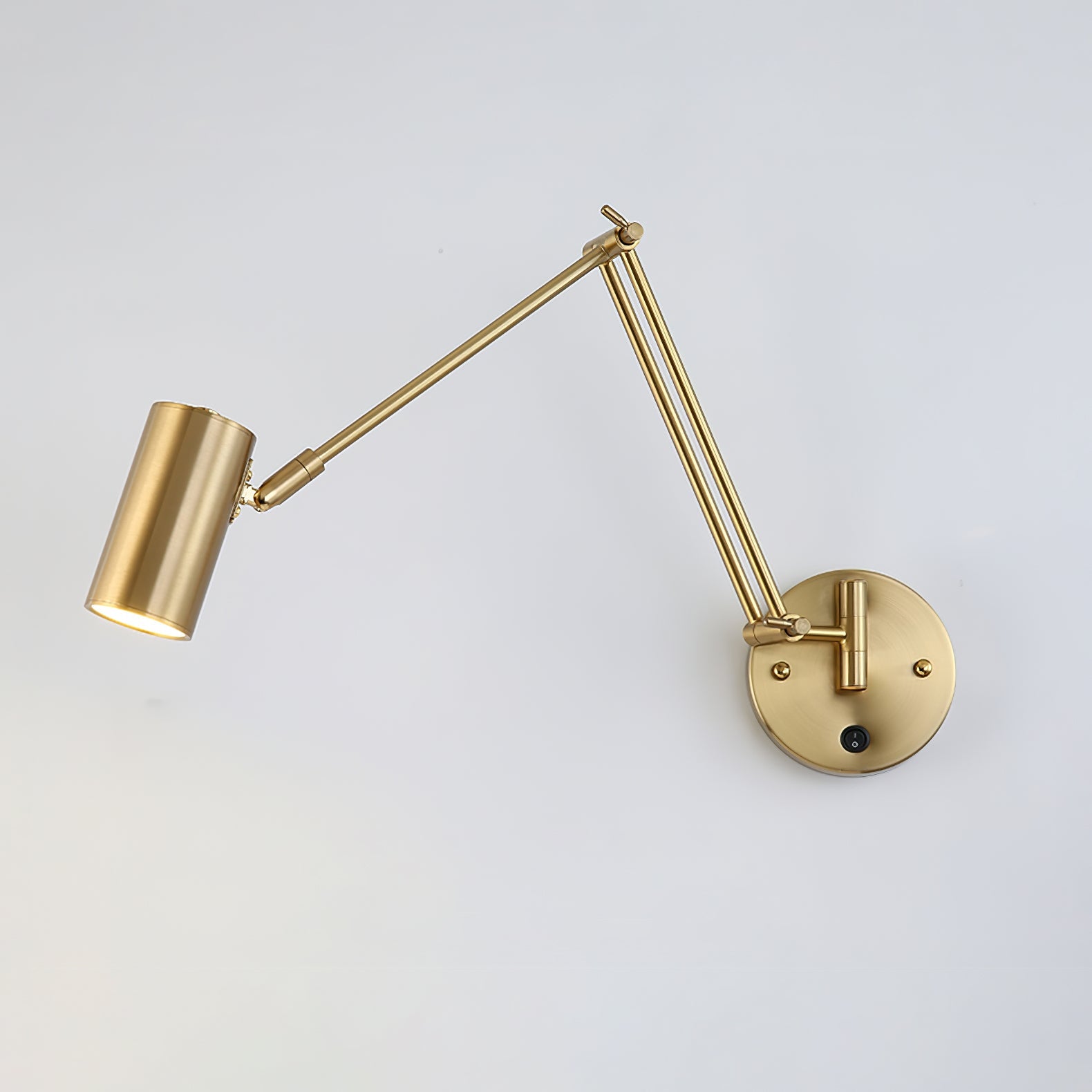 Adjustable Swing Arm Wall Light in Metal – Articulating Task Wall Lamp
