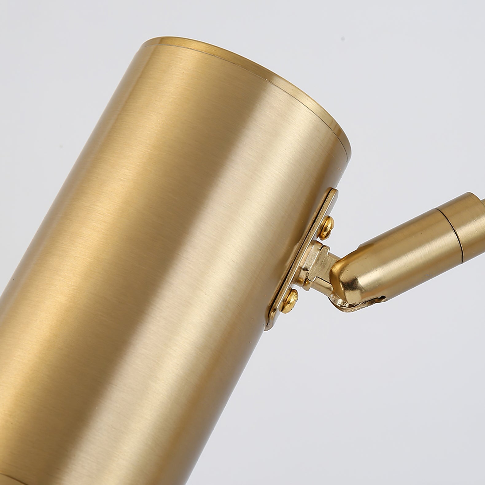 Adjustable Swing Arm Wall Light in Metal – Articulating Task Wall Lamp