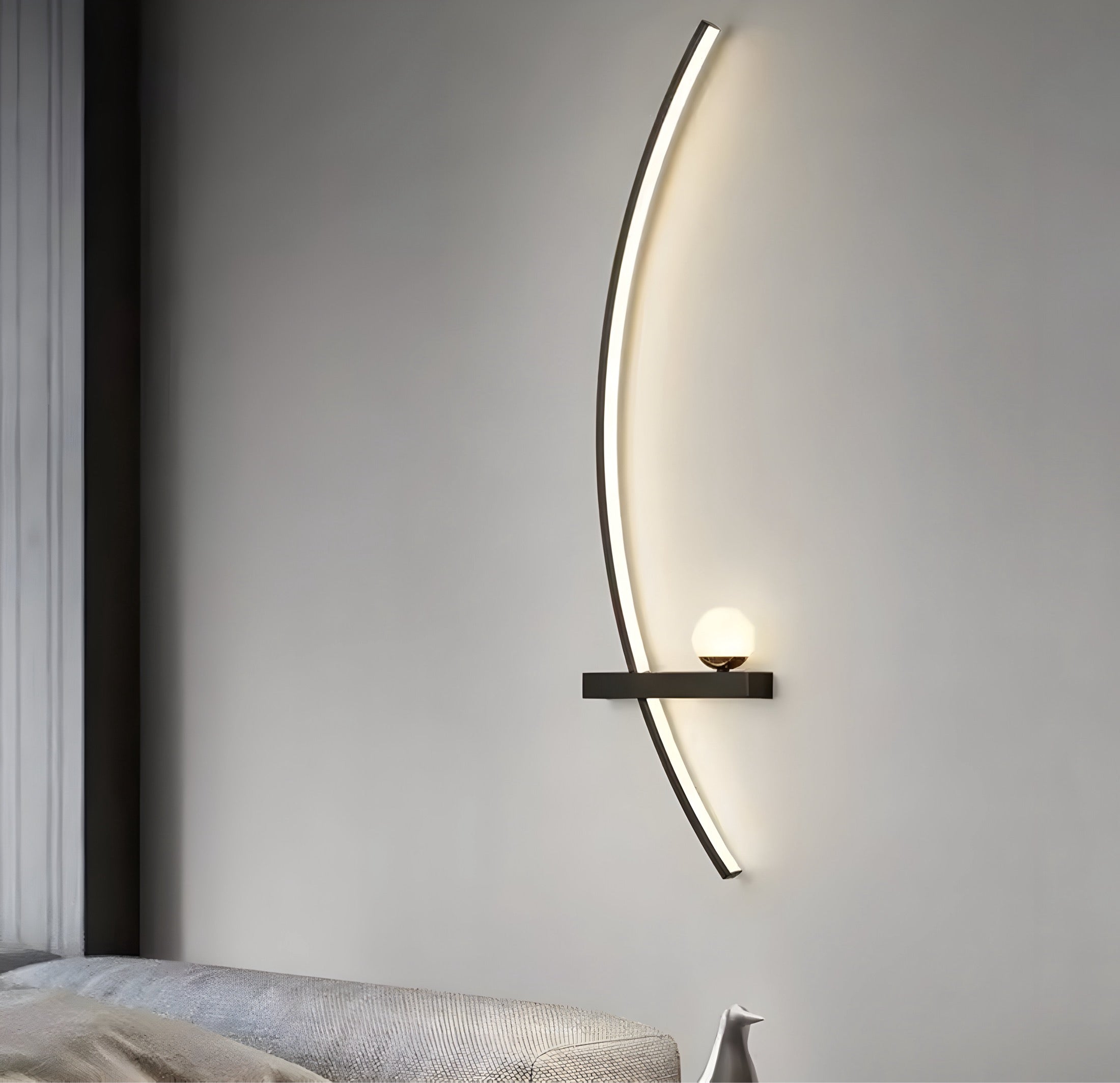 Modern Curved LED Wall Sconce – Left / Right Bedside Light (55cm / 85cm)