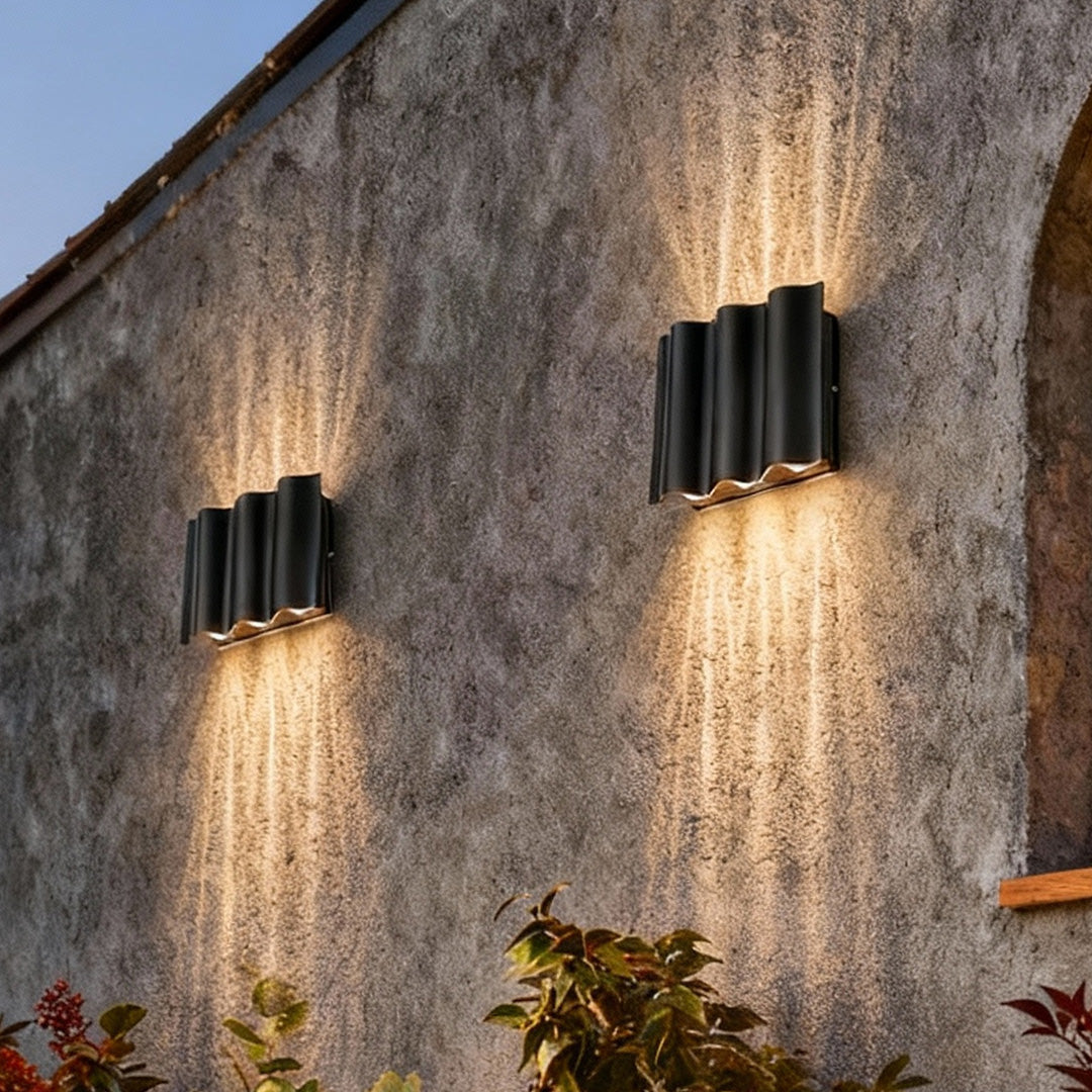 Wavy Up & Down Outdoor Wall Light – LED Beam (2 / 4 / 6 Light)
