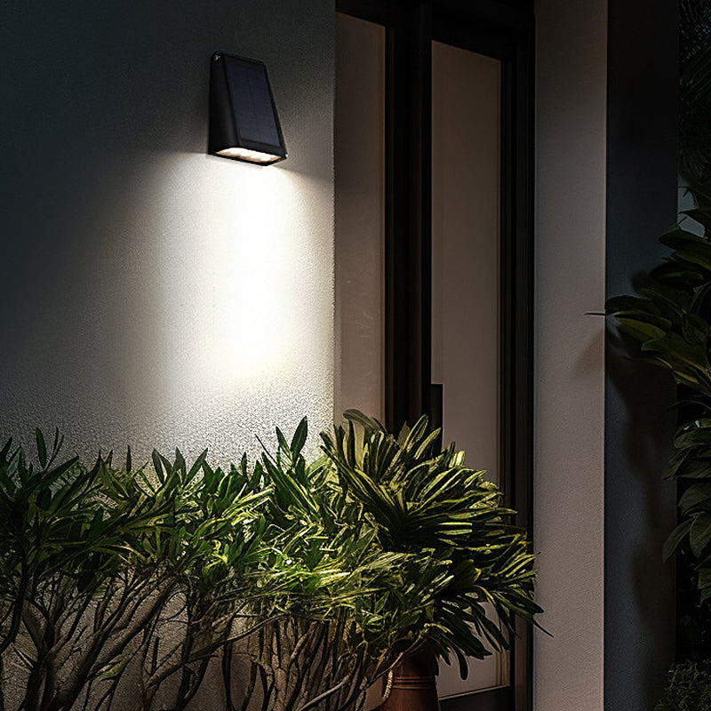 Adjustable Solar Downlight Wall Sconce – IP65 Outdoor LED (Warm or White)