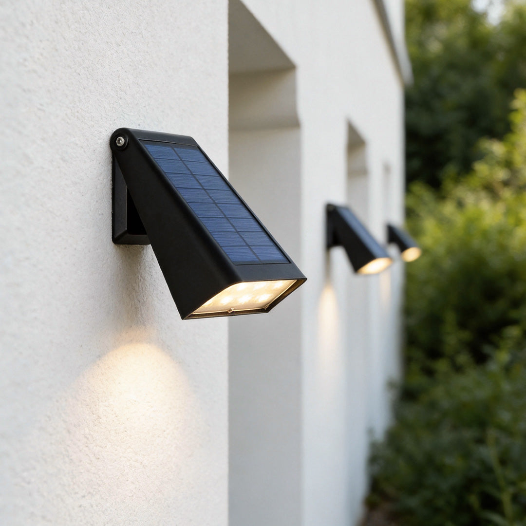 Adjustable Solar Downlight Wall Sconce – IP65 Outdoor LED (Warm or White)