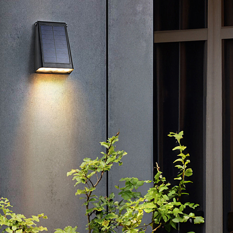 Adjustable Solar Downlight Wall Sconce – IP65 Outdoor LED (Warm or White)