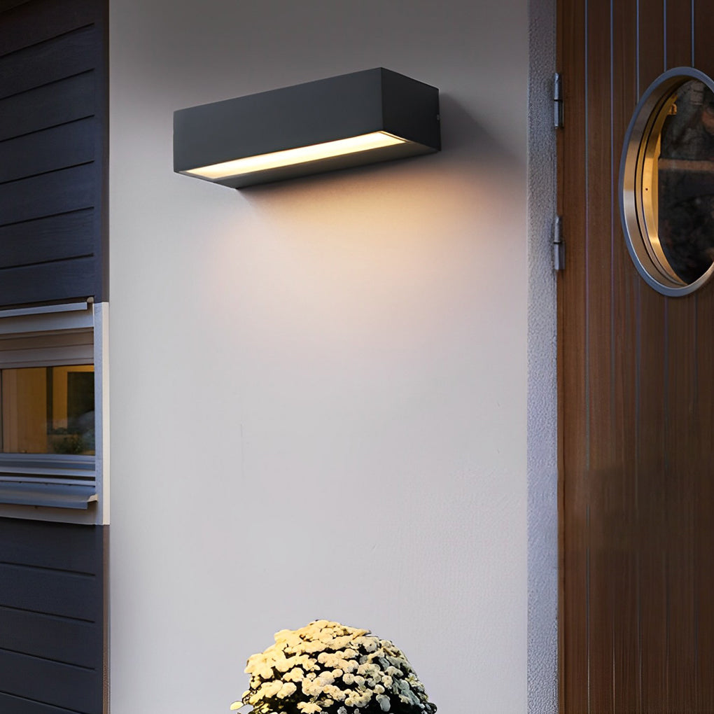 Modern Black Outdoor LED Wall Light – Slim Linear Downlight
