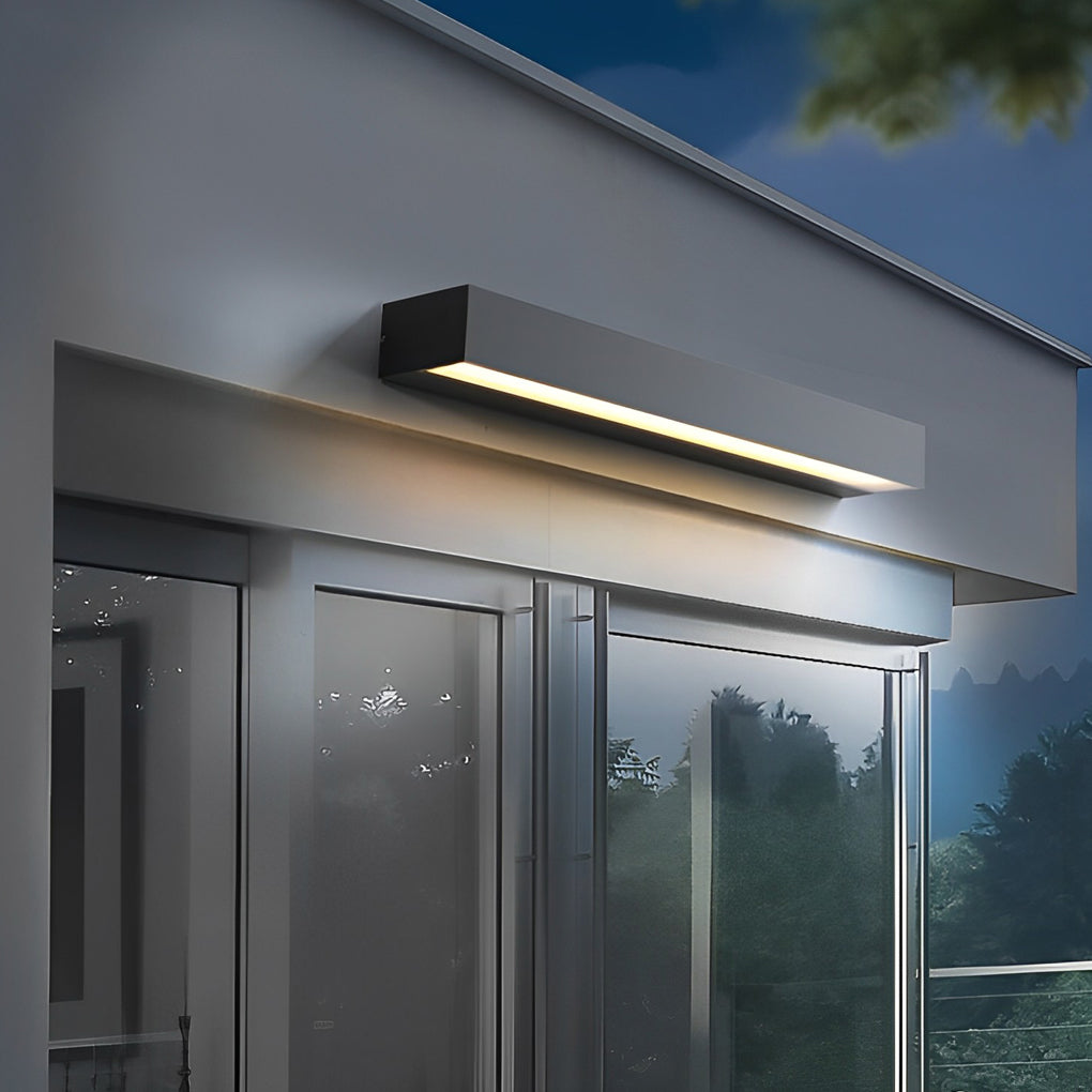 Modern Black Outdoor LED Wall Light – Slim Linear Downlight