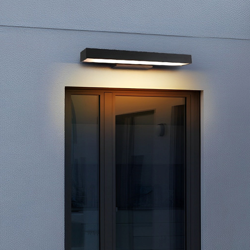 Black LED Linear Outdoor Wall Light – IP65