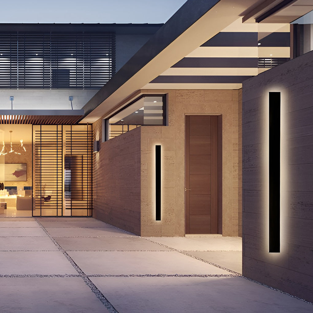 Black Linear Outdoor LED Wall Light – IP65