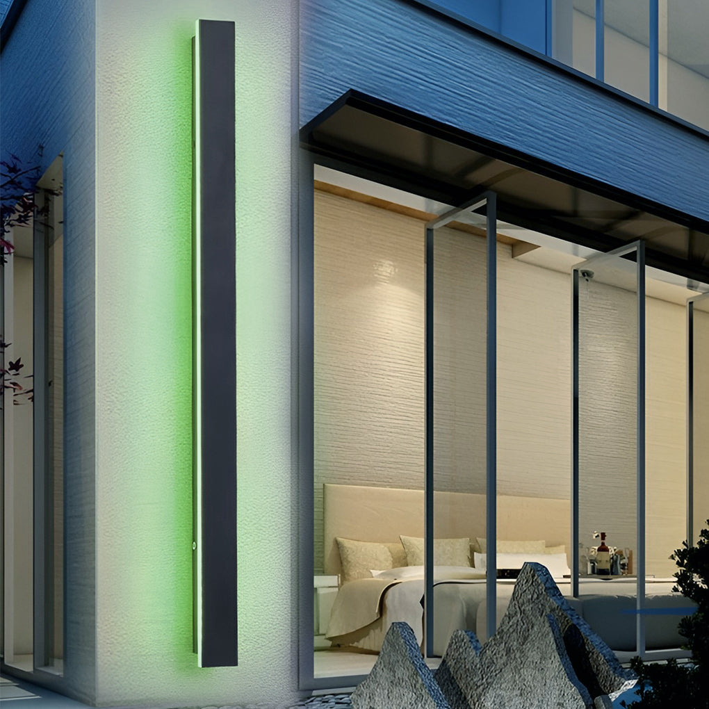 Black Linear Outdoor LED Wall Light – IP65