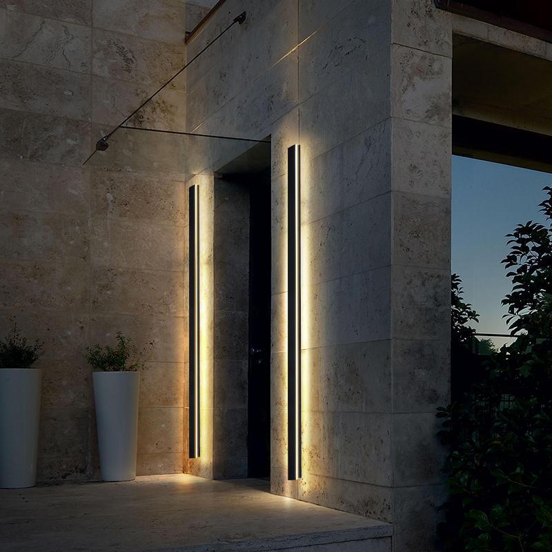 Minimalist Black LED Outdoor Wall Light - Linear Design for Modern Exteriors